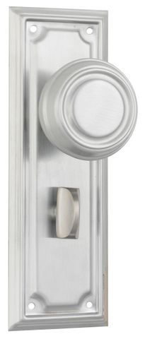 TRADCO DOOR KNOB EDWARDIAN PRIVACY PAIR SATIN CHROME