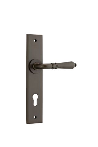 Iver Sarlat Lever Chamfered Euro Plate Furniture Kit