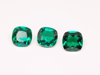 Hydrothermal Emerald 8mm Square Cushion Cut (S)