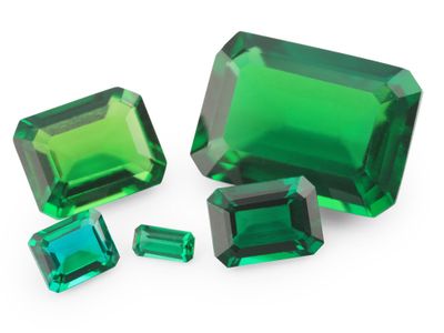 Hydrothermal Emerald 10x8mm Emerald Cut (S)