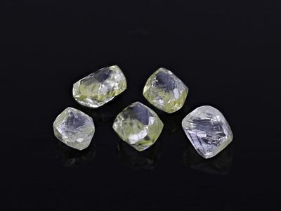 Diamond crystals 2.5-3mm +/- set of 5 (N)