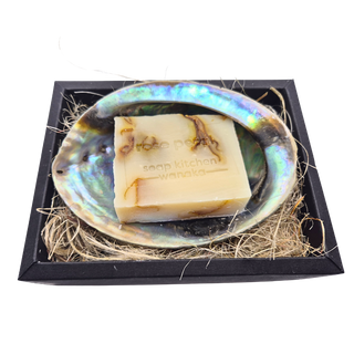 NATURAL PAUA SHELL WITH ROSE PETAL SOAP