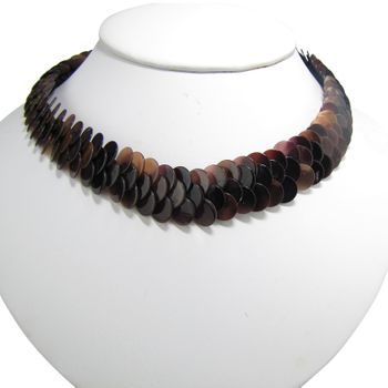 NECKLACE VIOLET FISH SCALE CHOKER