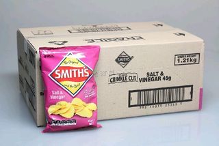 Smiths Salt & Vinegar Crinkle Cut Chips (18x45gm)