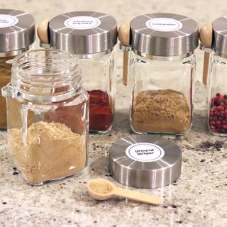Square, glass jar with wooden spoon, metal lid, 275ml