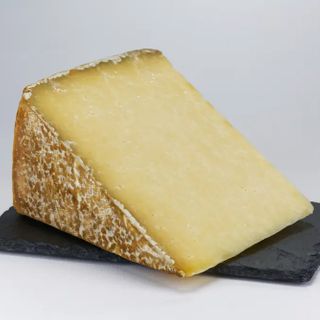 Cantal Young PDO 40kg
