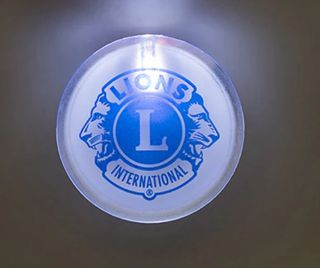 Lions Ligjt up Button