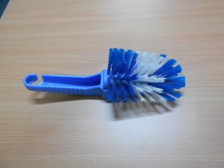 CORNER SCRUB BRUSH-BM104