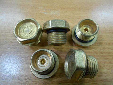 Kit For Intake\Del Valve Caps