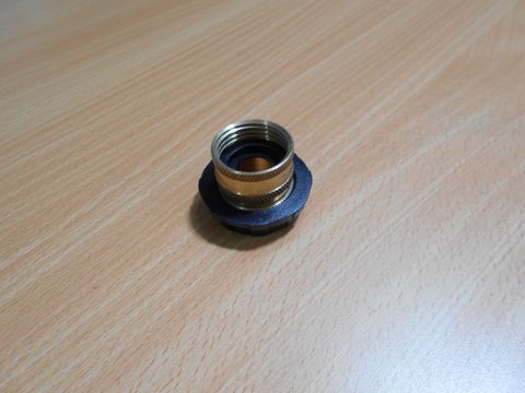 FEMALE COUPLER WITH BLACK GRIP