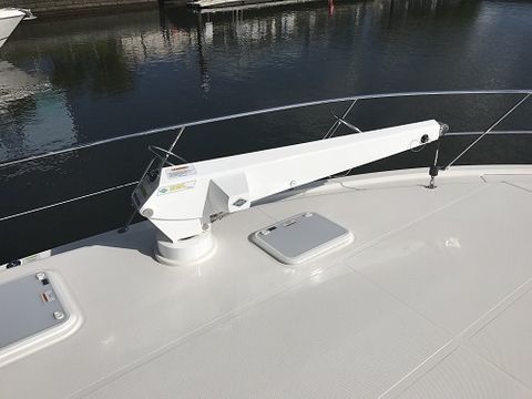 Davco Low Profile Cranes