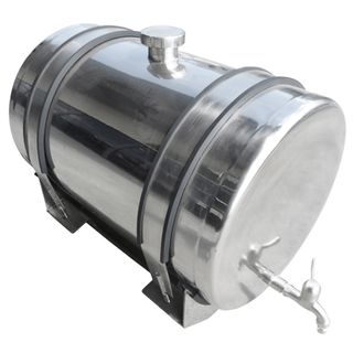 Water Tanks & Accessories
