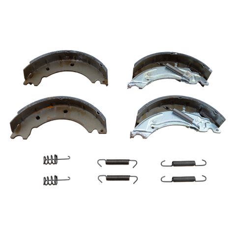 Lined brake shoes for Ifor Williams trailers GD85