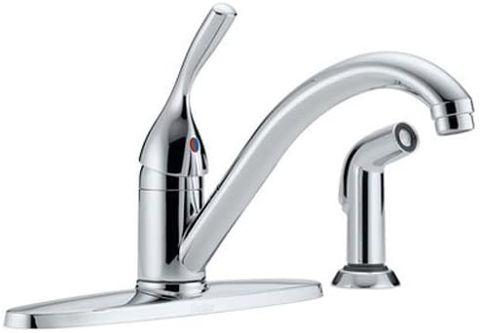 Delta Single Handle Kitchen Faucet w/ Spray (Chrome)