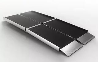 Aluminum Portable Wheelchair Ramp (6')