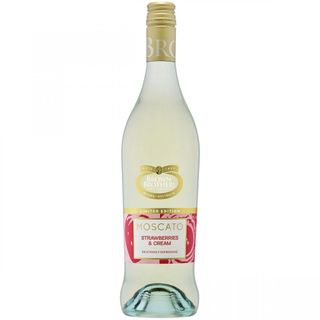 Brown Bros Strawb & Cream Moscato 750ml