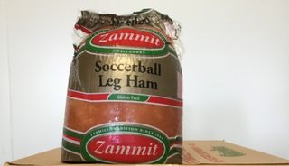 ZAMMIT SOCCER BALL HAM R/W 3KG