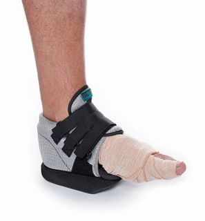 BUNION BOOT & SUPPORTS