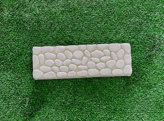 PEBBLE BORDER BYRON 364X121X40MM MBCD