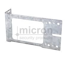 Stud Bracket H/V  L shape. 25 per box