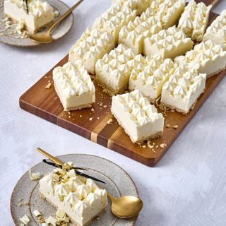French Cream Cheesecake Tray 1.5kg SaraL
