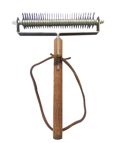 GROOMING RAKE