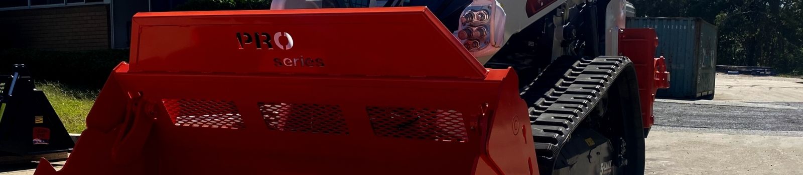 <h2>PRO SERIES 4-IN-1</h2><h2>LOADER STYLE BUCKET</h2>                                     <p>REVOLUTIONISING EFFICIENCY AND PERFORMANCE</p><button><b>EXPLORE NOW</b></button>