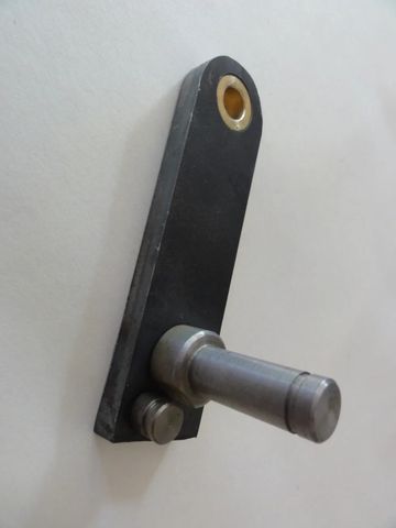 BUSH (CHAIN TENSIONER PIVOT ARM) - TRUYARD MEY