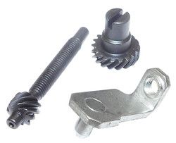 SPUR GEAR / CHAIN ADJUSTER SCREW KIT 1125 007 1021  034 / MS660
