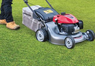 HONDA HRG466 GCV145 IZY 18" LAWNMOWER