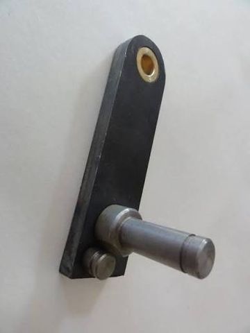 BUSH PIVOT ARM CHAIN TENSIONER