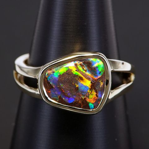 9K Yellow Gold Boulder Opal Ring