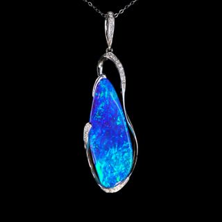 18K White Gold Boulder Opal Pendant