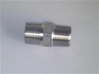 Npt/bsp Cross Over Nipple (3inch) S/s