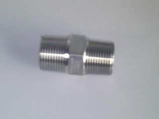 Npt/bsp Cross Over Nipple (2inch) S/s