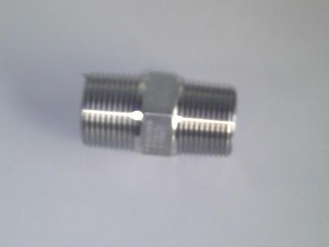 Npt/bsp Cross Over Nipple (2inch) S/s