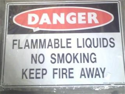 Sign - Danger Flammable Liquid 600x450 M