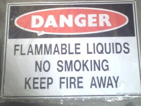 Sign - Danger Flamm. Materials 300x450 M