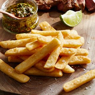 2kg McCAINS STEAK BEER BATTERED CHIPS