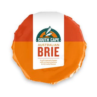 kg BRIE CHEESE WHEEL