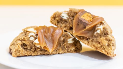 24x145gm GOLD COAST SALTED CARAMEL COOKI