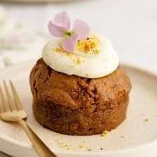 12 HELENS GF CARROT/GINGER CAKES