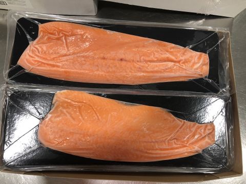 SALMON FILLET S/ON B/OUT PER KG NORWEGIAN SM5400