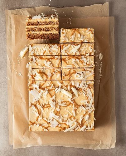 GOOFY BANOFFEE DELIGHT PREMIUM LAYERED CAKE 1.8KG ORG
