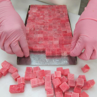 FROZEN TUNA CUBED 250G/20