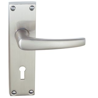 LEVER ON PLATE BRUSHED NICKEL