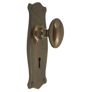 KNOB ON PLATE ANTIQUE BRONZE