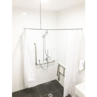 NZ HARDWARE SHOWER TRACK