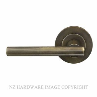 WINDSOR 8206 OR CHARLESTON 64MM LARGE ROUND ROSE HANDLE SET OIL RUBBED BRONZE