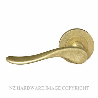 WINDSOR 8196 RLB HAVEN 64MM HANDLE SET LARGE ROUND ROSE RUMBLED BRASS